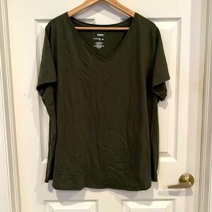 2X dark olive women’s tee